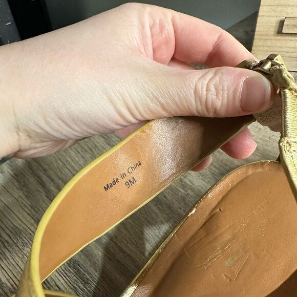 Kate Spade Saturday Women’s 9 Brand New Gold Strappy Sandals Metallic NWT New - Picture 7 of 13